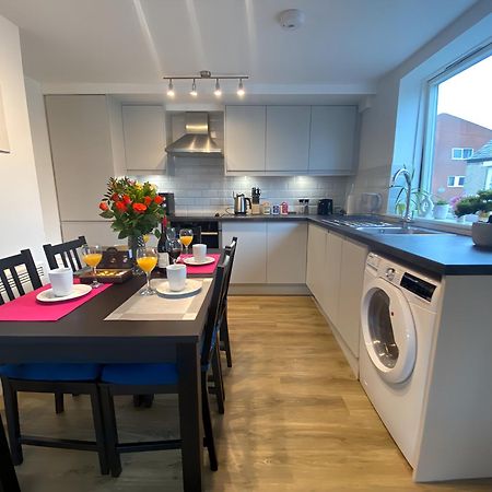 Cambridge Stays Riverside Apart Hotel With 2Br Flats At The City Centre-Parking-Balcony Εξωτερικό φωτογραφία