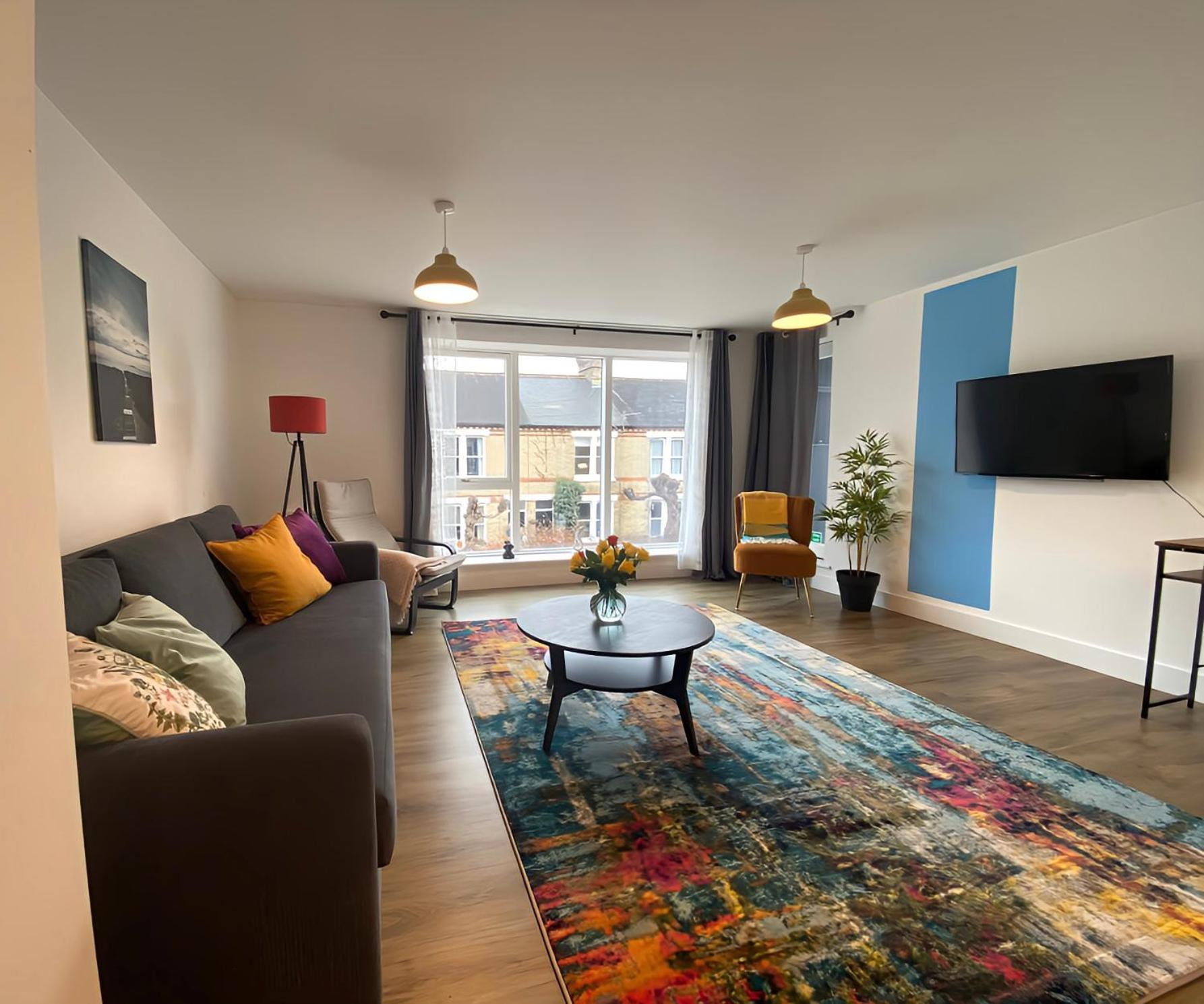 Cambridge Stays Riverside Apart Hotel With 2Br Flats At The City Centre-Parking-Balcony Εξωτερικό φωτογραφία